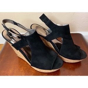 ❗️SOLD❗️Carlos by Carlos Santana Wedge Heels